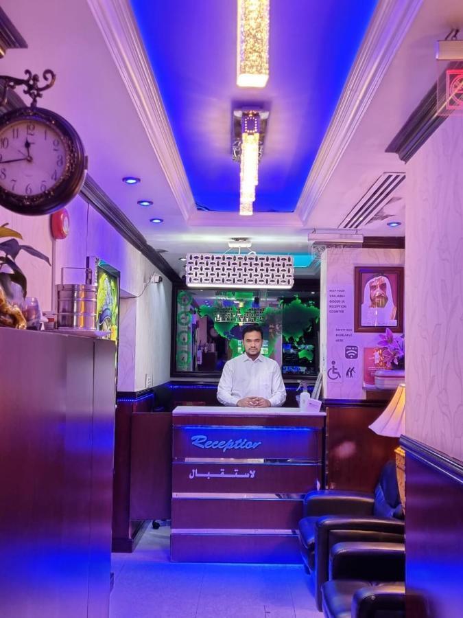 Karoon Hotel Дубай Екстериор снимка