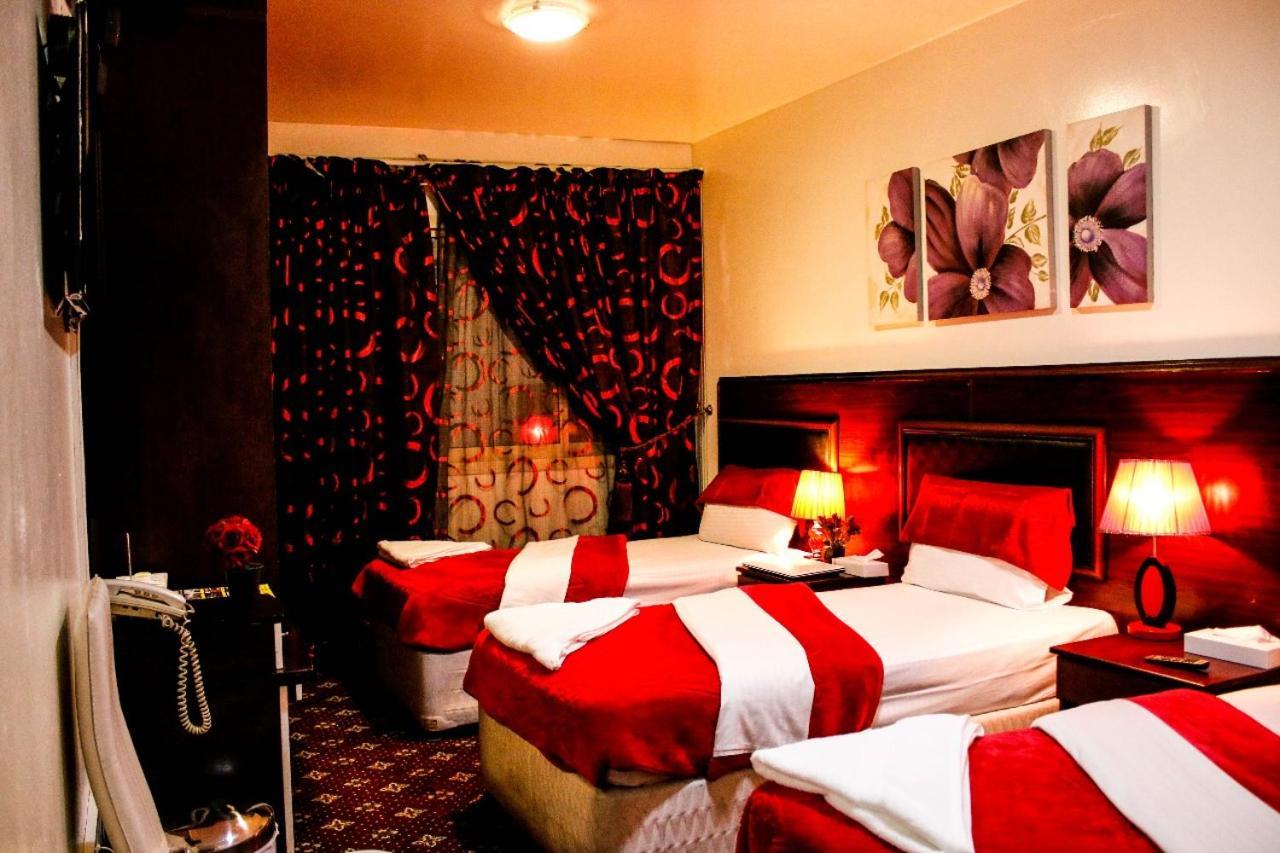 Karoon Hotel Дубай Екстериор снимка