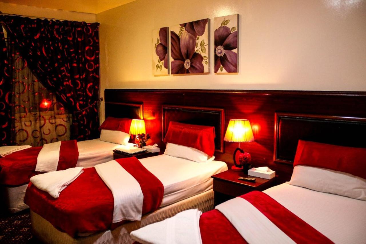 Karoon Hotel Дубай Екстериор снимка