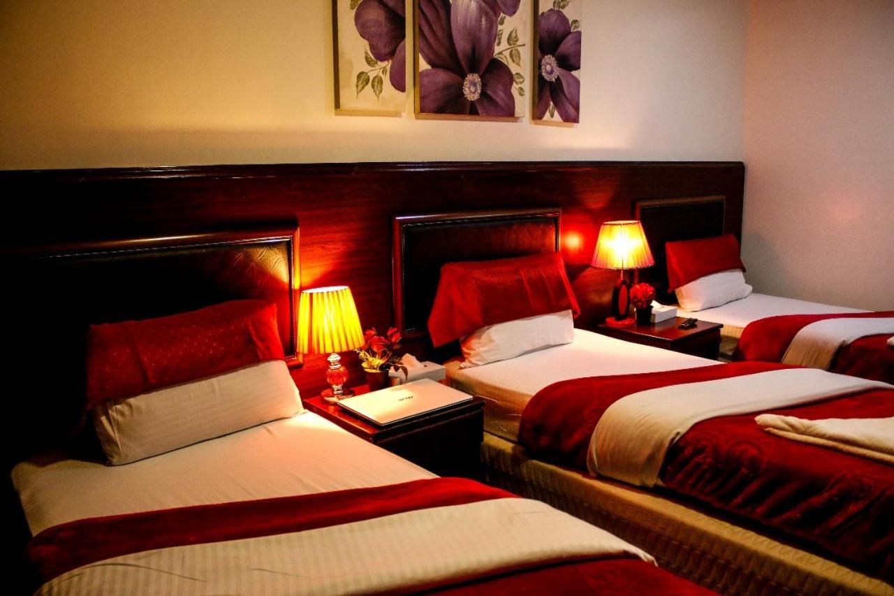 Karoon Hotel Дубай Екстериор снимка